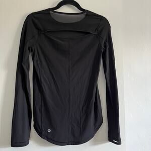 Lululemon Black Long Sleeve Performance Top Mesh Back Vent Size 6 (est) EUC